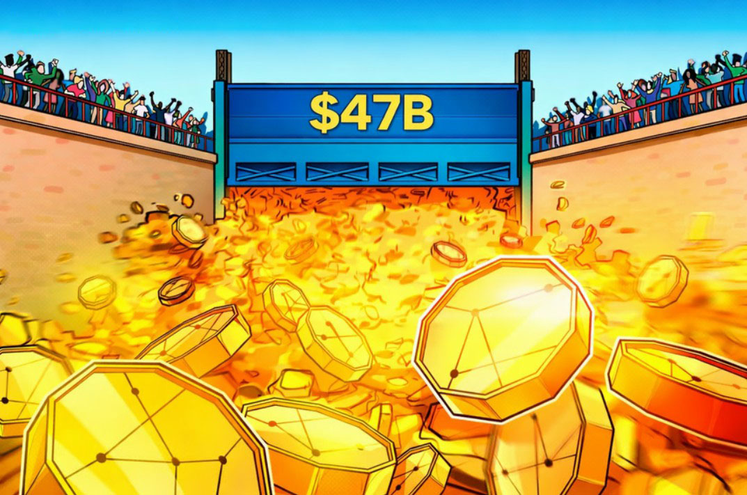 2025年加密货币基金流入470亿美元，略低于2024年的纪录，因山寨币领跑